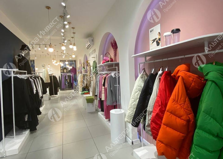 Магазин брендовой женской одежды / Площадь Ленина Фото - 5