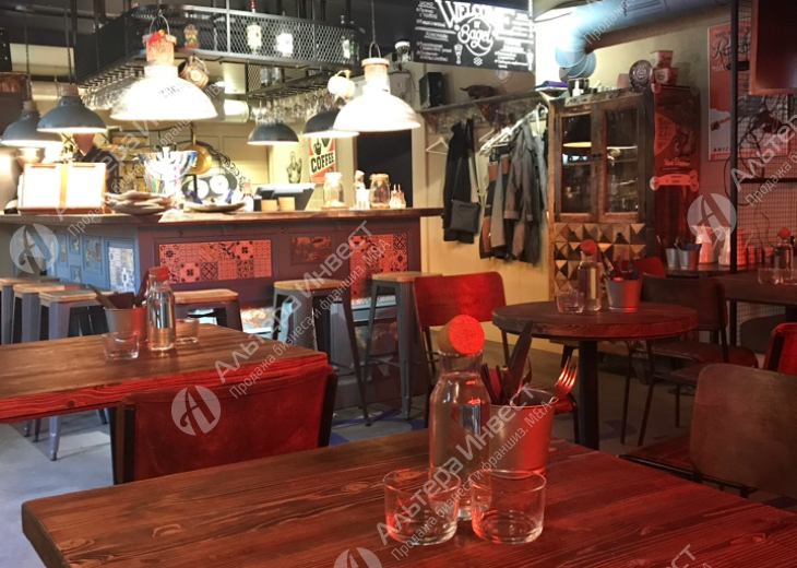 Кафе-бар в Центре города в пяти минутах от метро Фото - 2