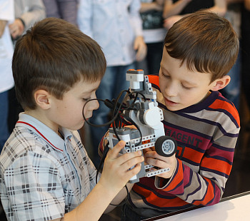 Школа робототехники для детей в Красногвардейском районе