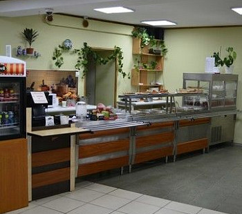 Кафе -Столовая с постоянными клиентами на 36 посадочных мест.