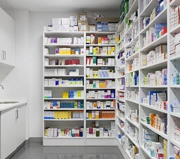 Аптека на востоке в медицинском учреждении