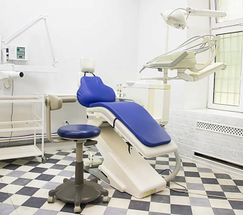 Стоматологическая клиника в спальном районе в СВАО