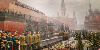 Выставка-панорама «Триумф и боль. Память о войне»