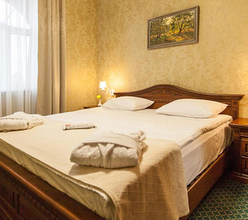 Отель 3 звезды на Невском проспекте - 7 номеров в нежилом фонде
