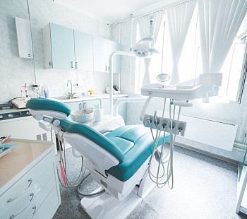 Стоматологическая клиника на 2 кабинета в деловом квартале Адмиралтейского района