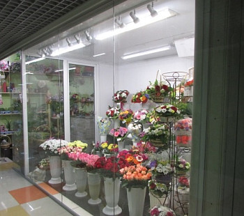 Цветочный магазин рядом с новым супермаркетом. м. Кузьминки
