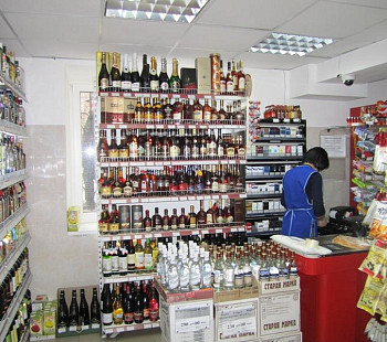 Круглосуточный магазин с алкогольной лицензией