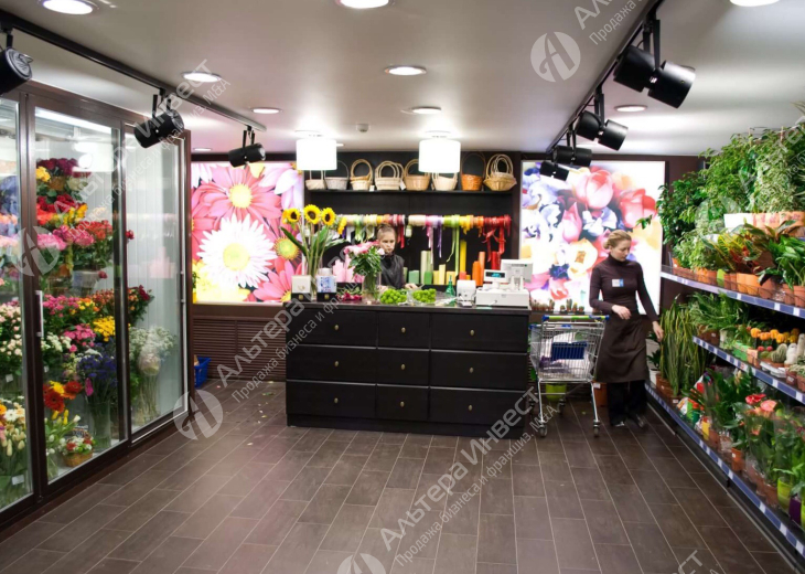 Цветочный магазин в Петроградском районе | ст.м. Горьковская Фото - 1