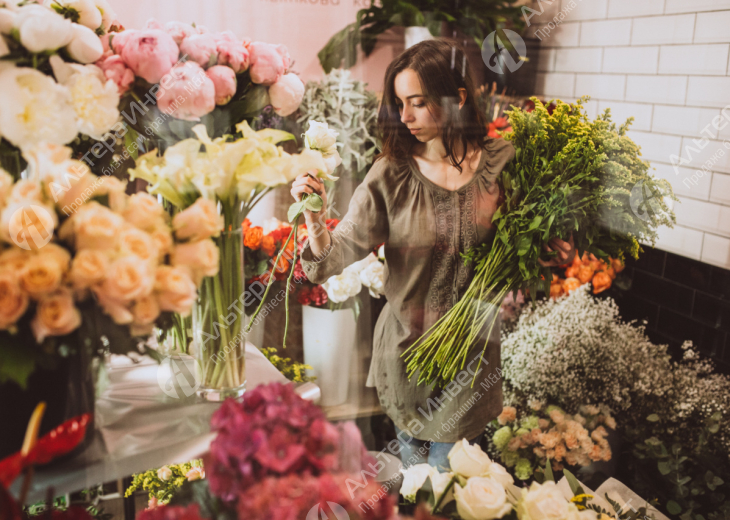 Интернет-магазин цветов с розничной точкой Фото - 1