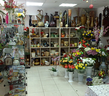 Цветочный магазин на первой линии 9 лет на рынке