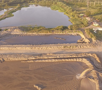 Карьер по добыче строительного песка в 20 км от Краснодара