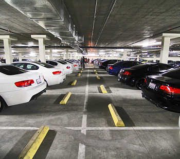 Паркинг в собственности на 79 машино-мест