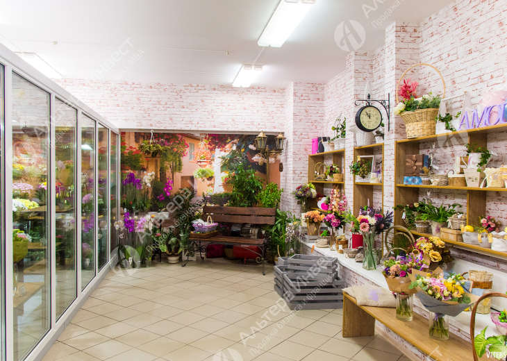 Цветочный магазин в ЦАО в 5 минутах  доступности от метро Фото - 1