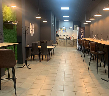 Прибыльный маркет-бар и пиццерия в Шушарах | ООО с алкогольной лицензией