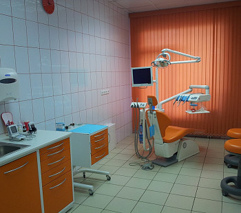 Стоматологическая клиника. 2 кабинета.
