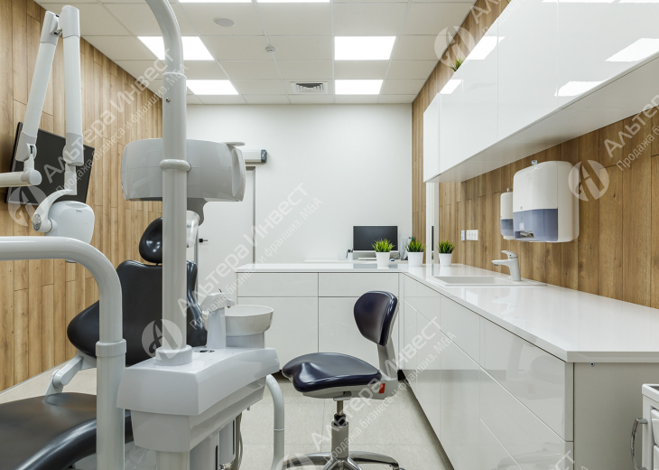 Крупная стоматология в центре города 800 кв.м Фото - 1