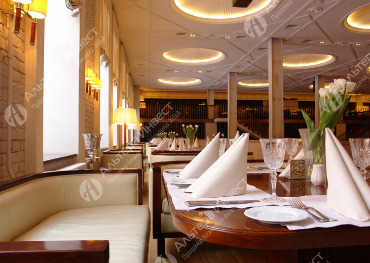 Ресторан на 48 посадочных мест, находящийся набережной крупной реки Центрального района Фото - 1