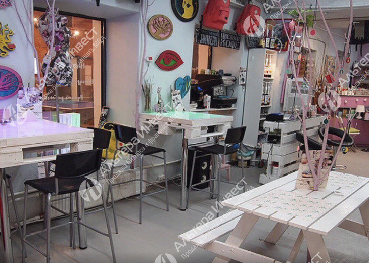 Креативный магазин с кофейней Фото - 1