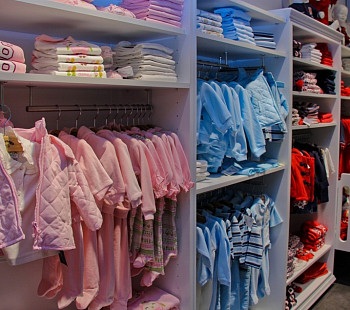 Магазин детской одежды в центре города