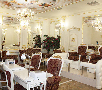 Салон красоты в ЦАО с уникальным интерьером в стиле Барокко 