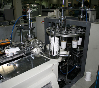 Действующее производство бумажных стаканчиков 