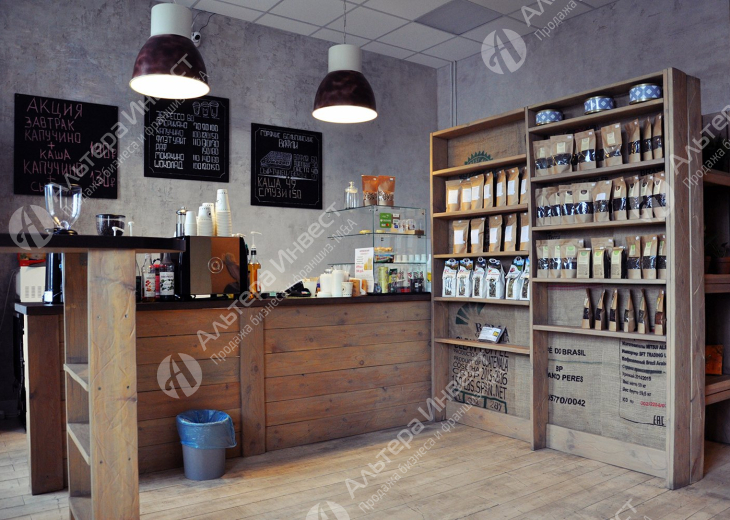 Продуктовый магазин и кафе Фото - 1