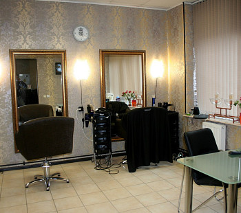 Салон красоты в Красносельском районе, работающий 5 лет