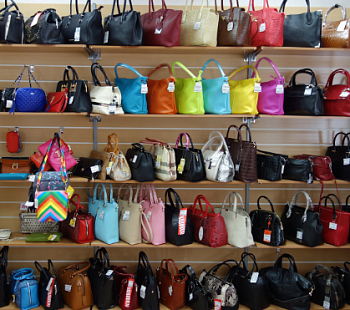 Магазин сумок с популярными VK и Instagram