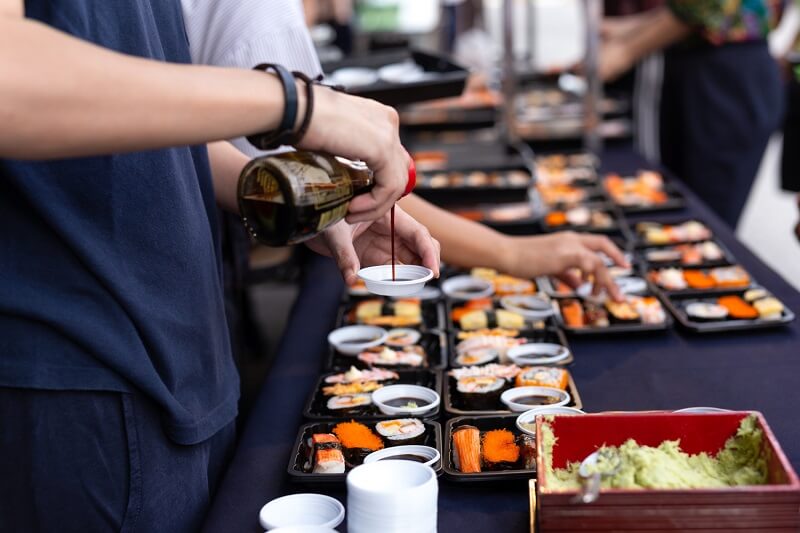 💡 Бизнес-идея: Как открыть доставку суши
