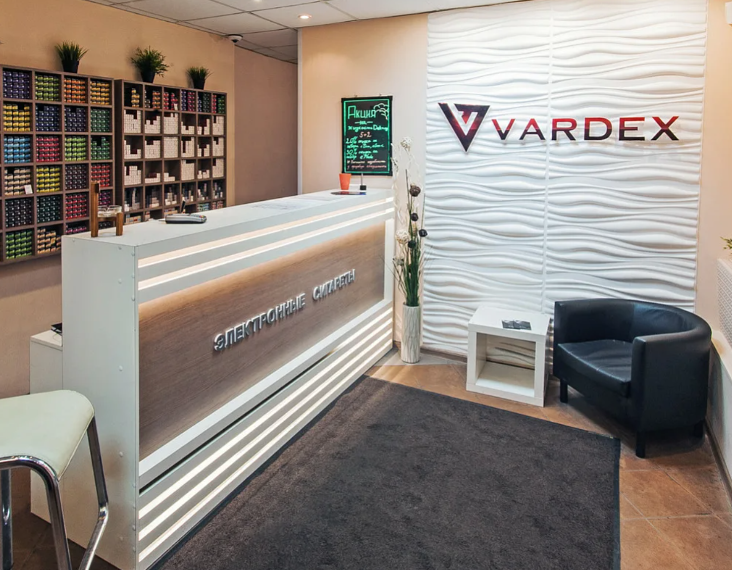 Магазин электронок. Вардекс электронные сигареты. Vardex магазин. Дизайн магазина электронных сигарет. Ресепшн в магазин электронных сигарет.
