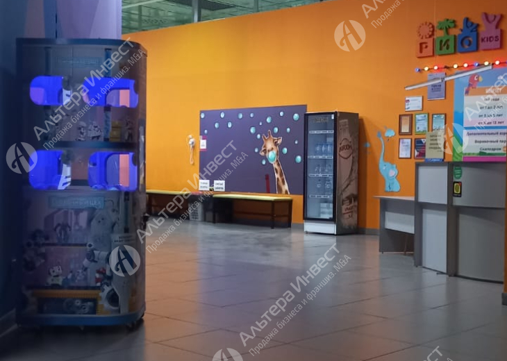 Сеть из 11 вендинговых торговых автоматов по продаже детских игрушек в ТЦ. Фото - 4