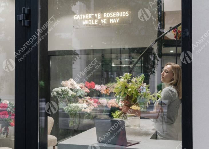 Магазин цветов на первой линии около метро Белорусская  Фото - 3