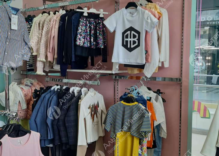 Магазин одежды в крупном ТЦ Фото - 6