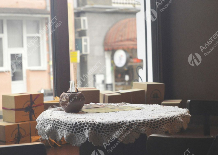 Уютная кофейня на живописной улице Васильевского острова Фото - 1