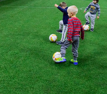 Сеть футбольных школ для детей 