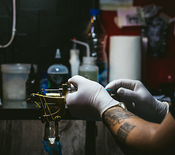 Цены на Удаление татуажа и татуировок