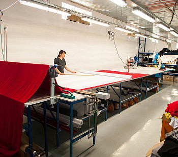 Швейная фабрика с постоянными корпоративными заказчиками