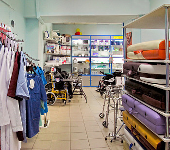 Медицинский магазин с товарным остатком на 2 млн. руб.