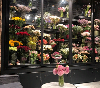 Салон цветов на Якиманке 