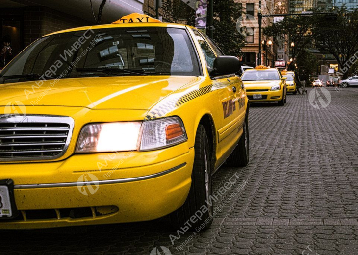 Таксопарк 8 автомобилей Фото - 1