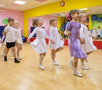 Сеть школ танцев в 3-х районах
