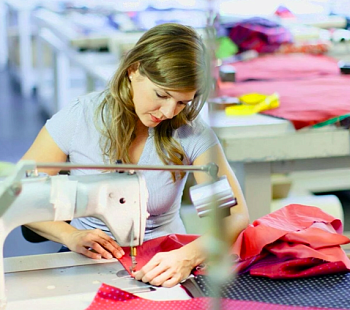 Швейное производство в Москве с новым оборудованием и штатом сотрудников более 15 человек.