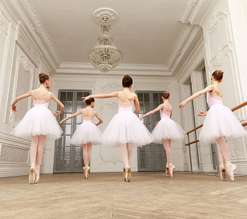Школа балета. Чистая прибыль 300 000 рублей в месяц