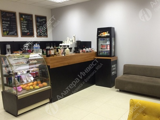 Точка продажи кофе на вынос в крупном бизнес-центре  Фото - 1