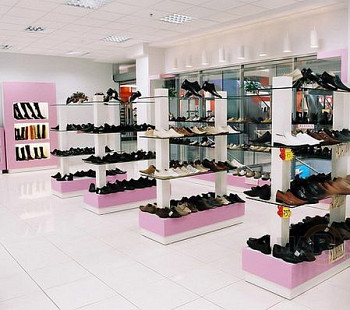 Магазин обуви в Адмиралтейском районе с базой постоянных клиентов 