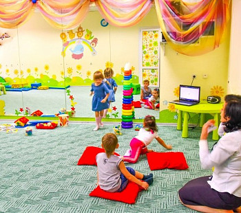 Детский центр | Московский район | 45 активных клиентов