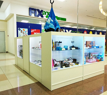 Два магазина уникальных детских товаров в ТРК