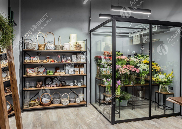 Сеть из 4-х цветочных магазинов в центре города Фото - 1