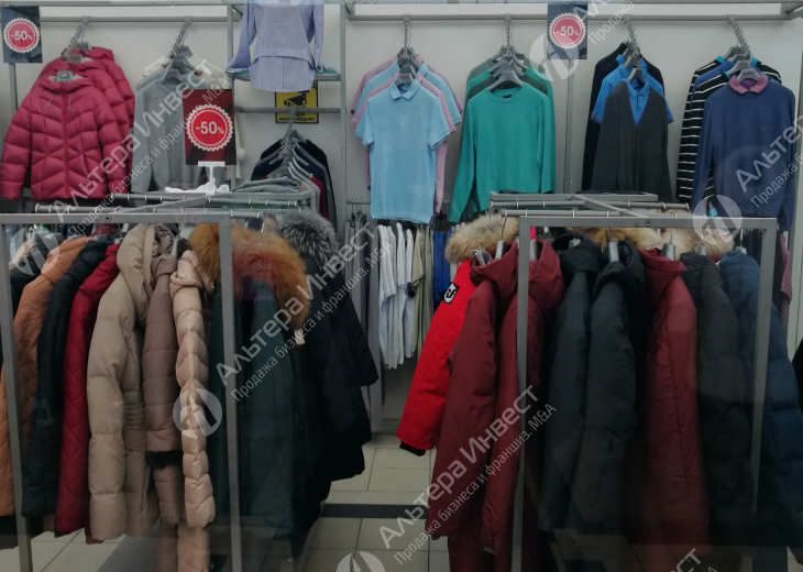 Магазин одежды в ТЦ на левом берегу Фото - 1