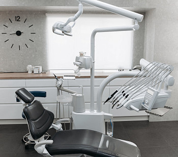 Действующая стоматологическая клиника 